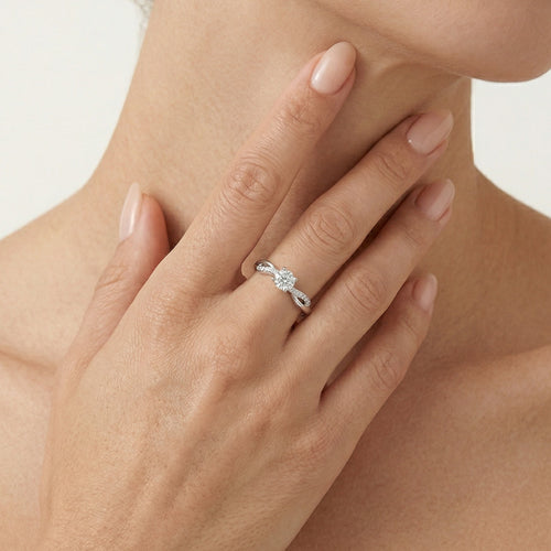 Stylish white gold women engagement ring