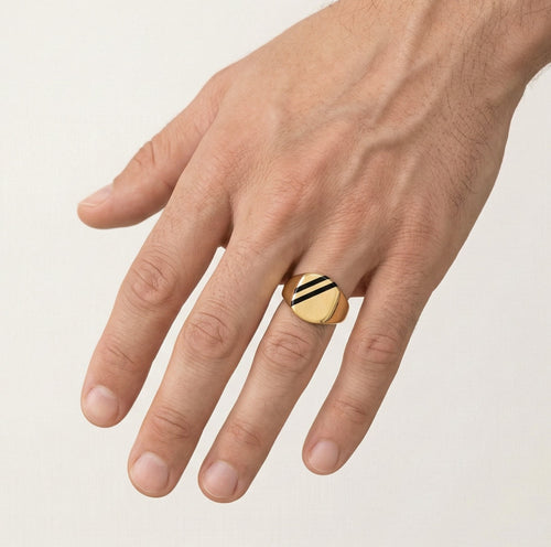 Bague en or avec deux lignes d'émail