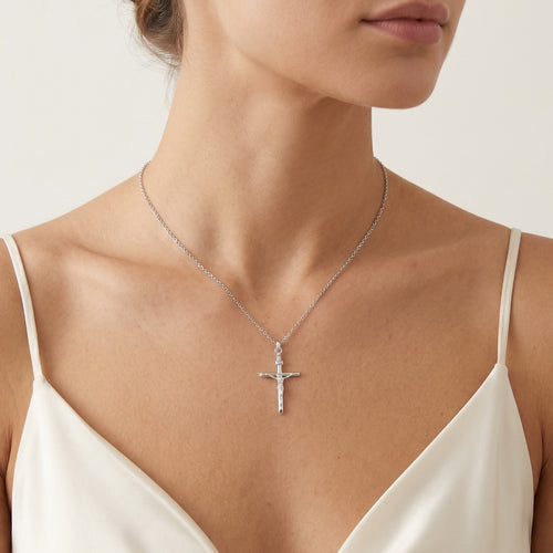 Stříbrný přívěsek ukřižování Ježíše Krista