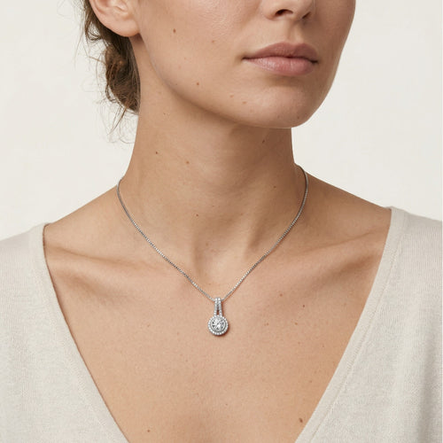 Oslnivý přívěšek z bílého zlata