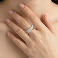 Anillo de ala de ángel de plata con circonitas cúbicas