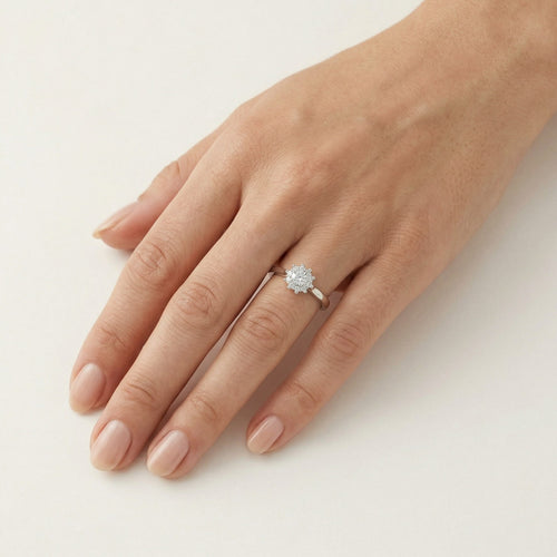 Silver ring with shiny cubic zirconia