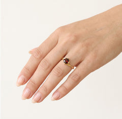 Elegant garnet gold ladies ring