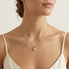 Colgante único de perla blanca