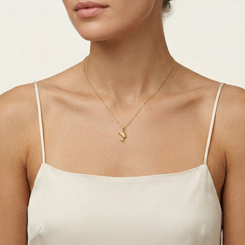Gold-Nefertiti-Anhänger