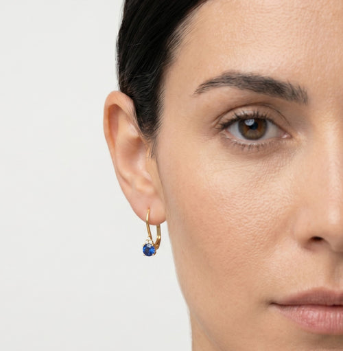 Boucles d’oreilles en or avec saphir bleu et zirconiums cubiques