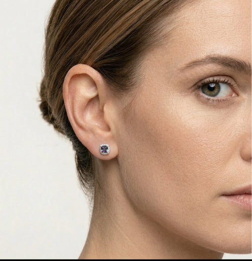 Pendientes de botón de topacio místico real cuadrado.