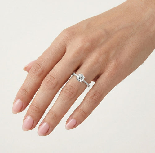 Anillo de plata con circonita cúbica