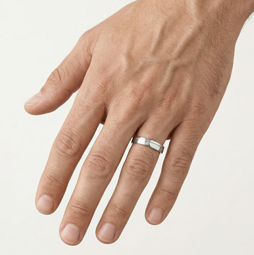 White gold ring with high polished finish