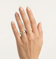 White and yellow gold wedding ring