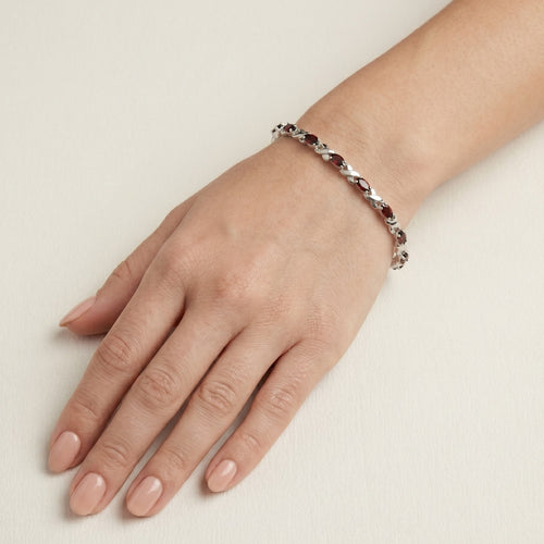 Pulsera de granate con talla marquesa
