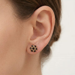 Floral garnet gold earrings