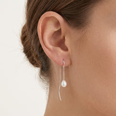 Threader silver earrings with pearl