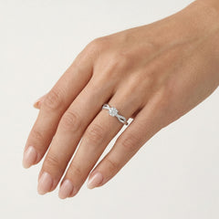 Stylish white gold women engagement ring