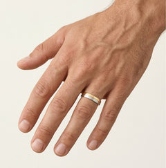 Anillos de boda dobles en oro con engaste en canalAnillos de boda dobles en oro con engaste en canal