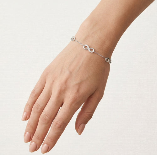 Bracelet en argent sterling avec trois symboles de l'infini
