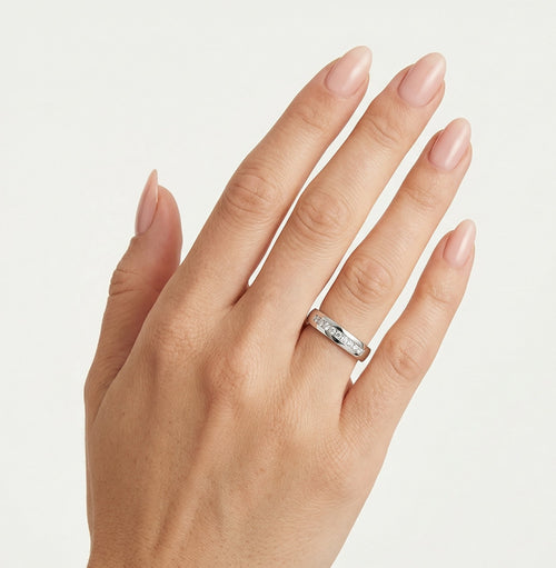 Anillo de boda ancho de oro blanco con o sin piedras