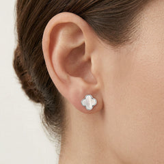 White gold mother of pearl clover leaf stud earring