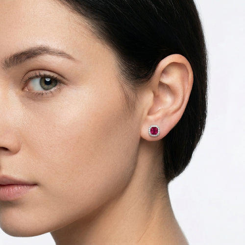 Pendientes de botón de cuarzo rojo cuadrado