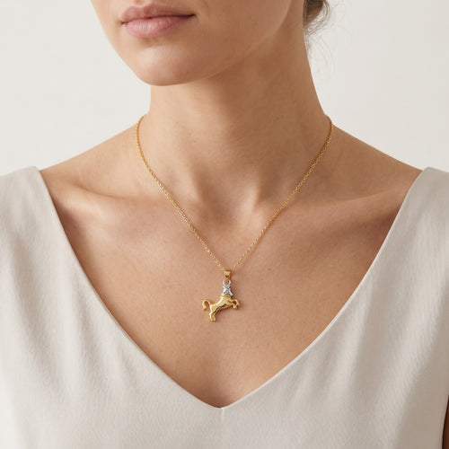 Colgante de oro con signo de toro