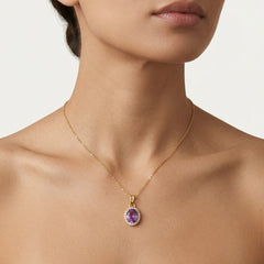 Oval-cut amethyst gold pendant