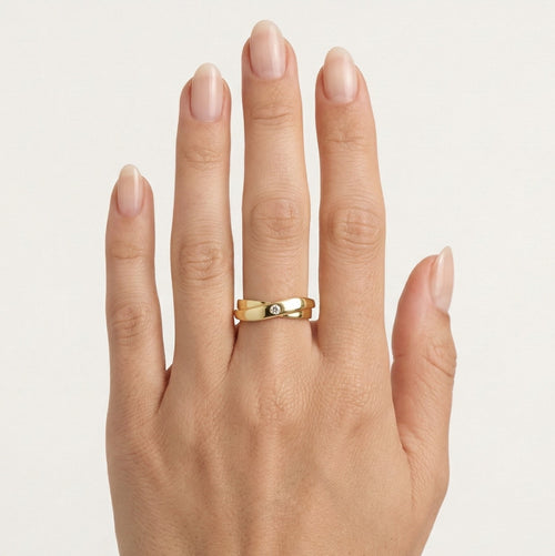 Twisted one cubic zirconia gold ring