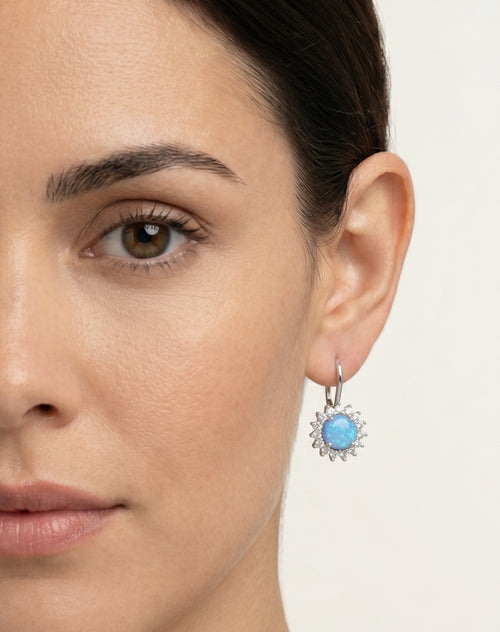Pendientes halo de ópalo azul redondo de plata esterlina