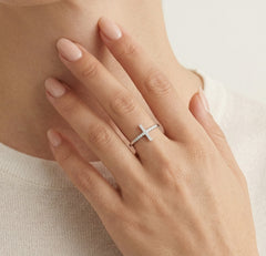 Elegant cross design sterling silver ring