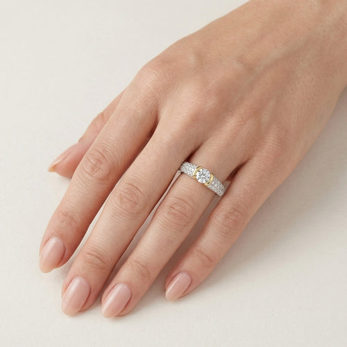 Elegant  yellow gold diamond engagement ring