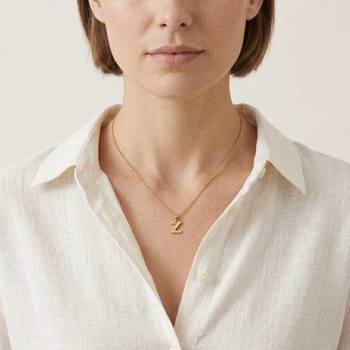 Pendente de oro con la letra Z