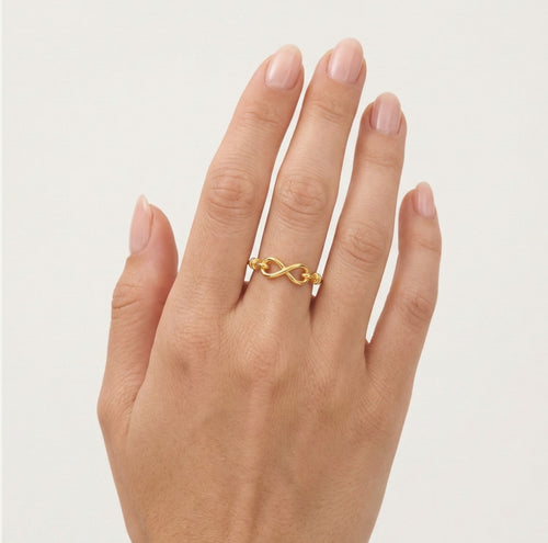 Prsten nekonečna z žlutého zlata