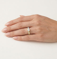 Tilt accent gold ring