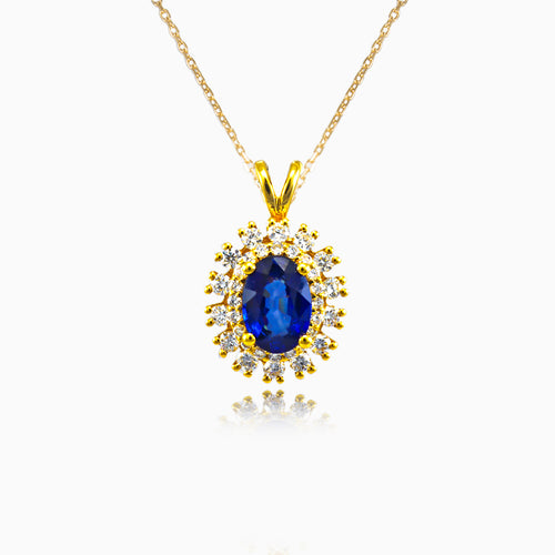 Beautiful oval blue sapphire pendant
