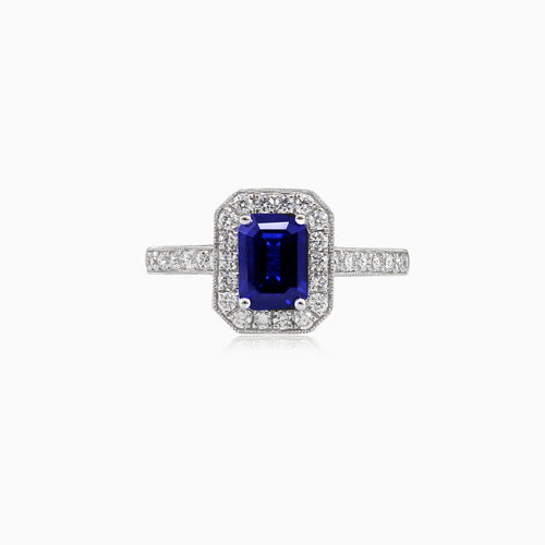 White gold with Sapphire and Diamonds