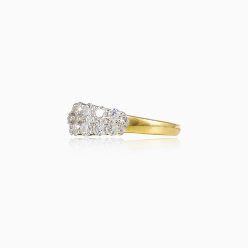 Zářivě zlatý diamantový prsten