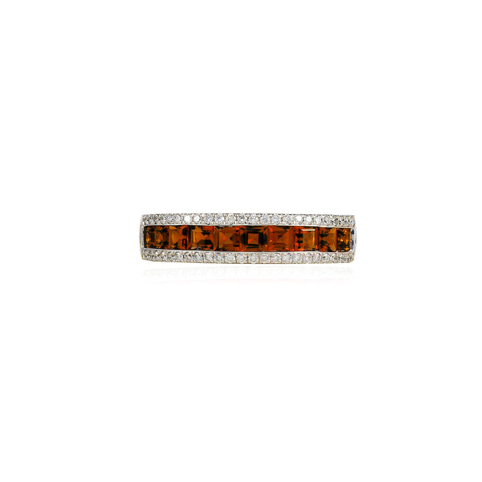 Bague en grenat avec diamants