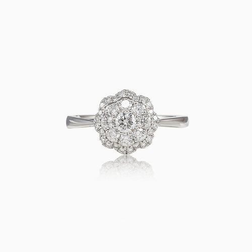 Diamond ring in shape of flower