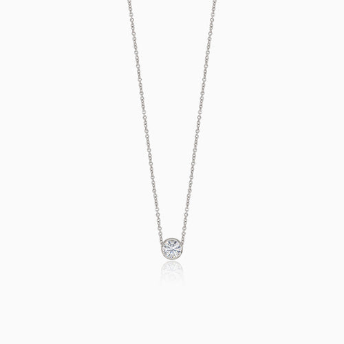 White gold necklace with delicate round solitaire