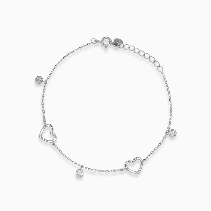 Silbernes Armband mit Herzen und Steinen