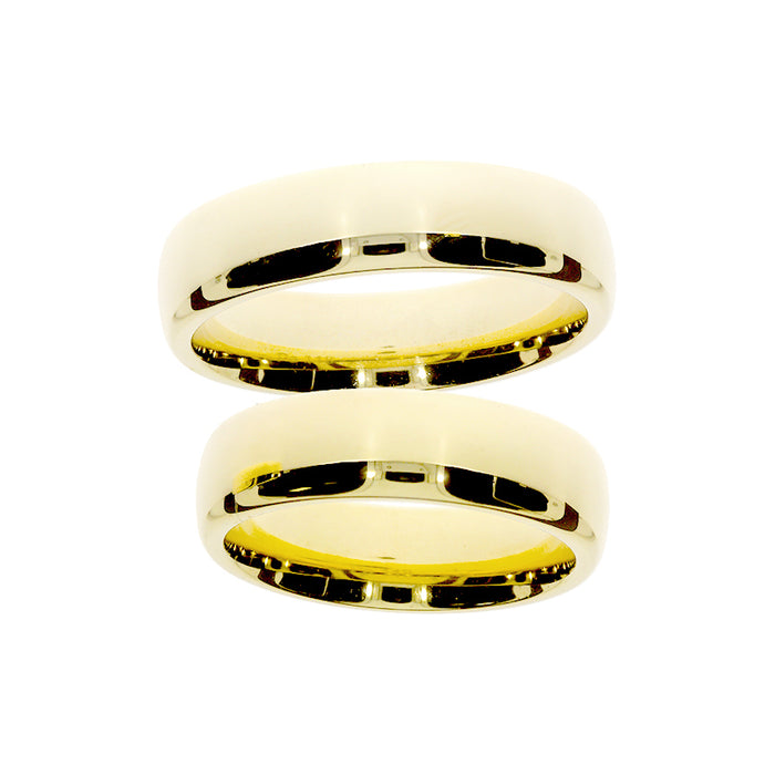 Massive smooth yellow gold wedding ring