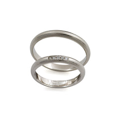 Anillo de boda de platino con acabado mate