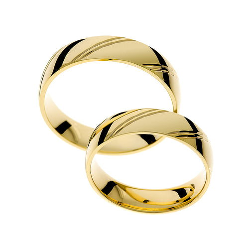 High polished decorated gold ring