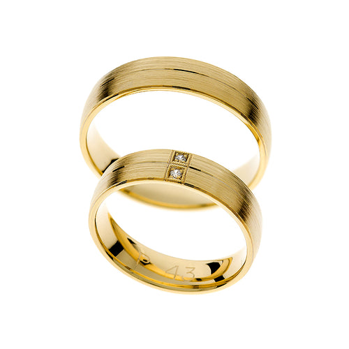 Matte finish gold wedding ring