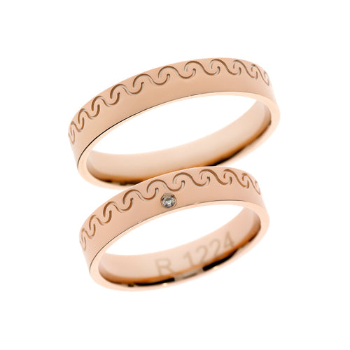 Rose gold solitaire wedding ring