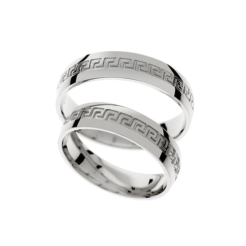 Wedding ring with greek pattern style