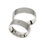 Shiny white gold wedding ring