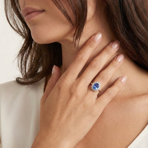 Ring with Tanzanite and Diamonds