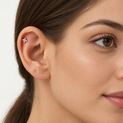 Květinový Piercing do Ucha ze Žlutého Zlata