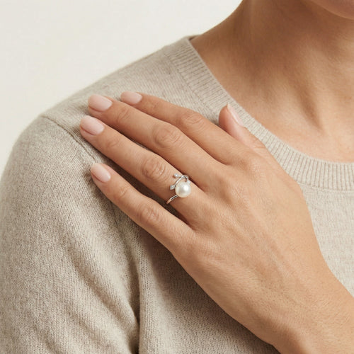 Stylish pearl and cubic zirconia ring