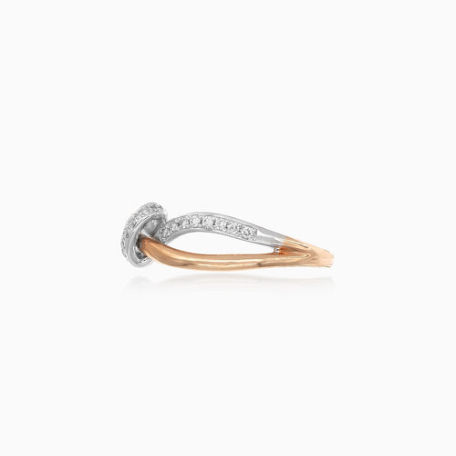 Prsten z dvoubarevného zlata s diamanty